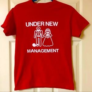 Under New Management Funny Groom Marriage T-shirt Shirt Size Small Red‎